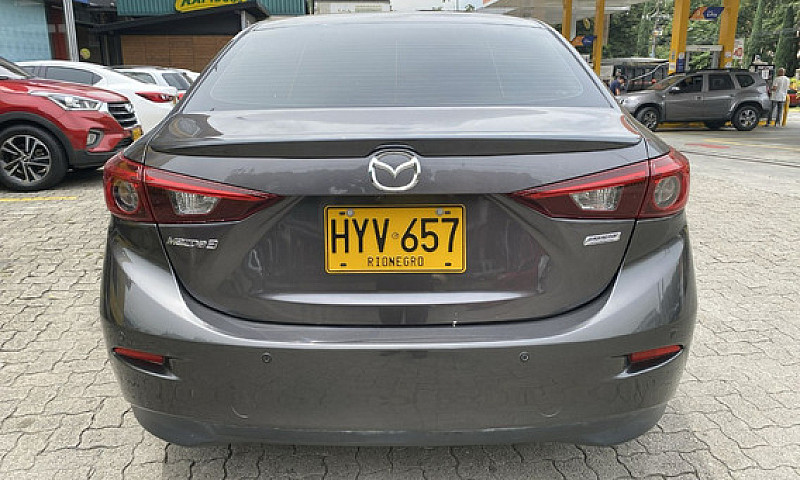 Mazda 3 2.0 Grand To...