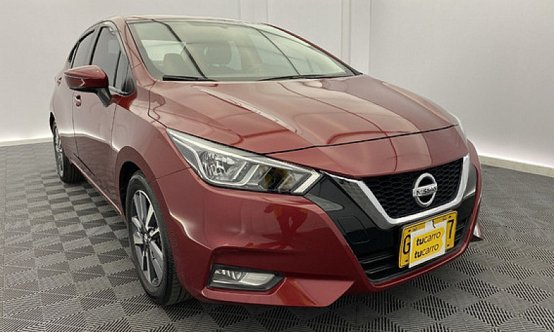 Nissan Versa 1.6 Adv...
