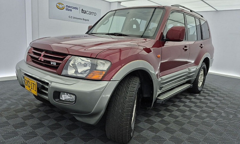 Mitsubishi Montero 3...