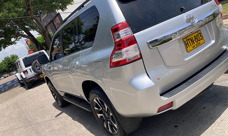Toyota Prado 3.0 Tx-...