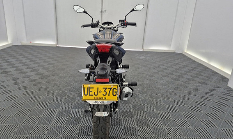 Benelli Tnt 150I...