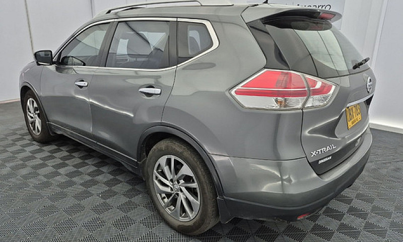 Nissan X-Trail 2.5 E...