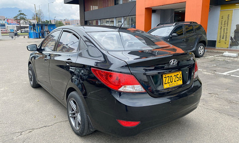 Hyundai I25 Accent 1...