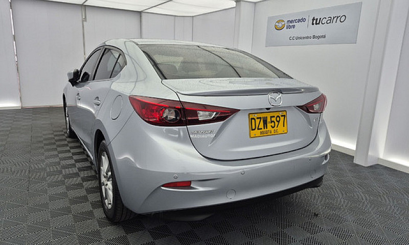 Mazda 3 2.0 Touring ...