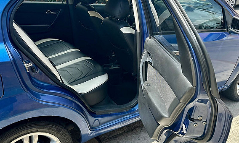 Chevrolet Aveo Emoti...