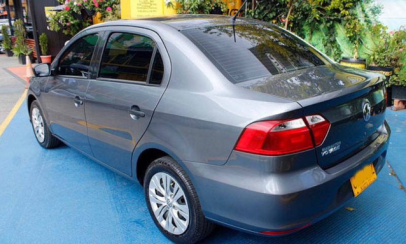 Volkswagen Voyage 1....
