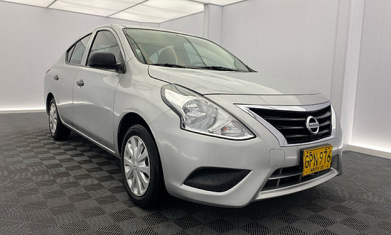 Nissan Versa 1.6 Dri...