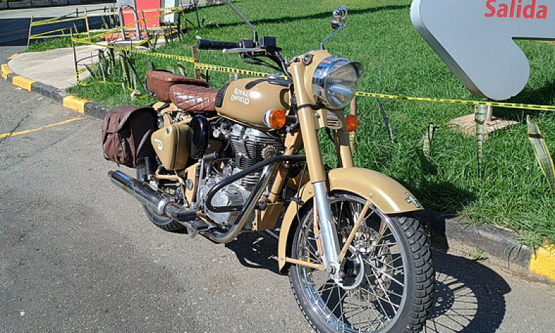 Royal Enfield Classi...