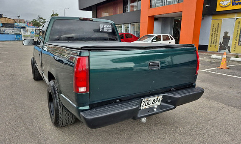 Chevrolet Cheyenne 5...