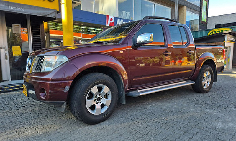 Nissan Navara 2.5 Le...