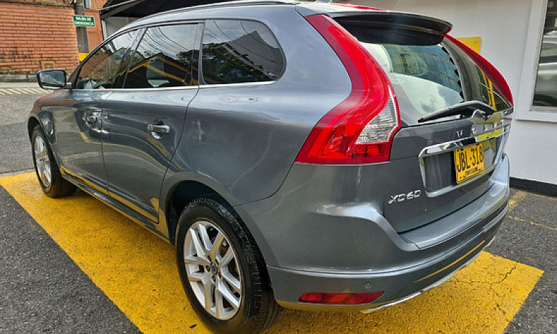 Volvo Xc60 2.0 T5 Su...