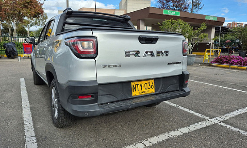 Ram 700 1.4 Big Horn...