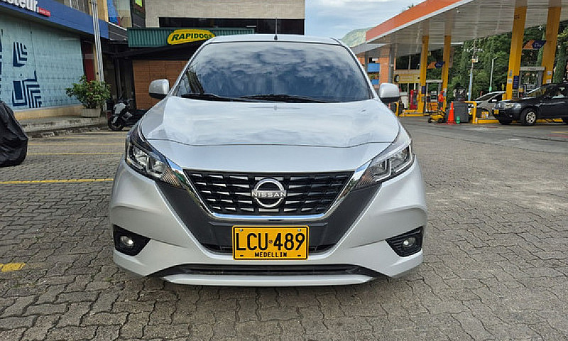 Nissan March 1.6 Adv...