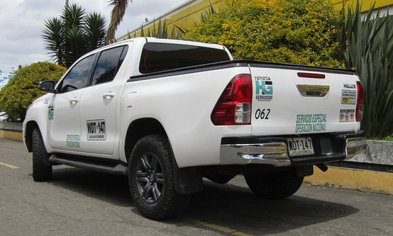 Toyota Hilux 2.4 Dié...