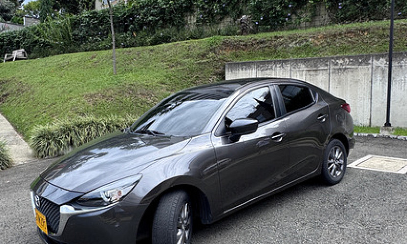 Mazda 2 Sedan 1.5 To...