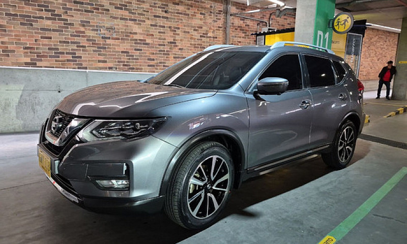Nissan X-Trail 2.5  ...