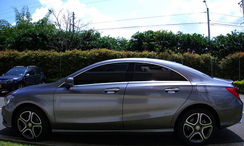 Mercedes-Benz Clase ...
