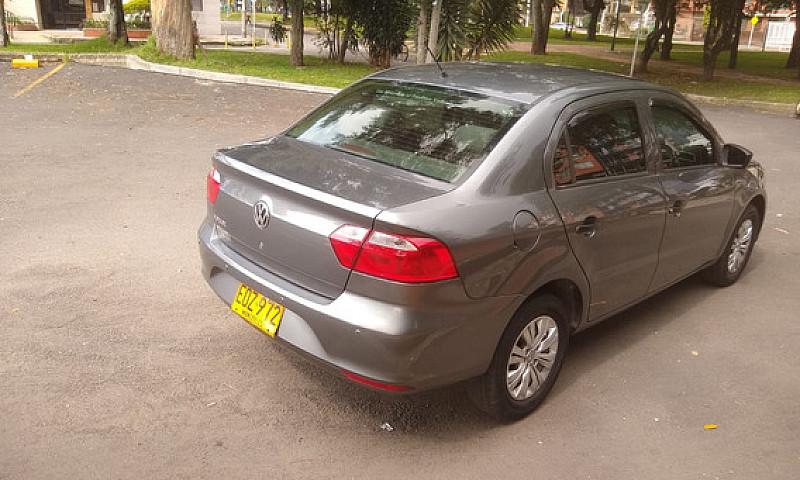 Volkswagen Voyage 1....