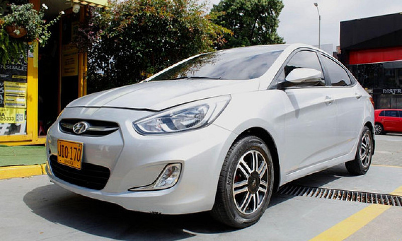 Hyundai Accent 1.6 I...