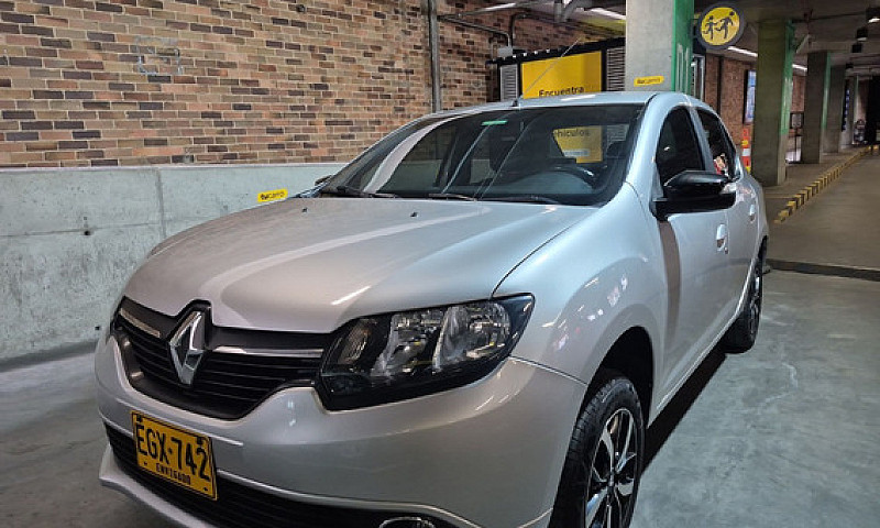 Renault Logan 1.6 At...