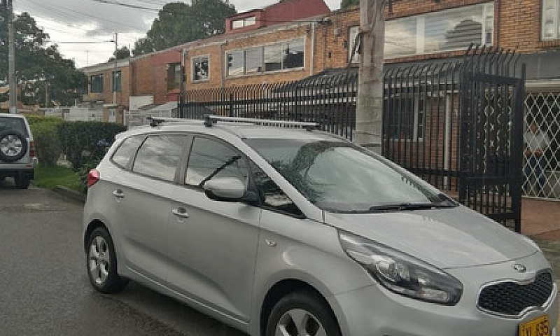 Kia Carens 2.0 Suv E...