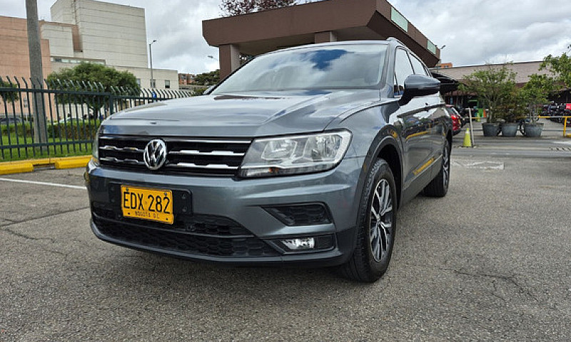 Volkswagen Tiguan Al...