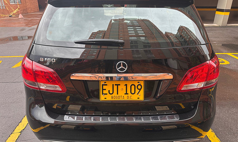 Mercedes-Benz Clase ...