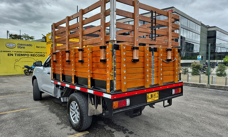 Nissan Frontier 2.5 ...