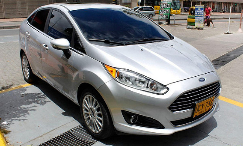 Ford Fiesta 1.6 Tita...
