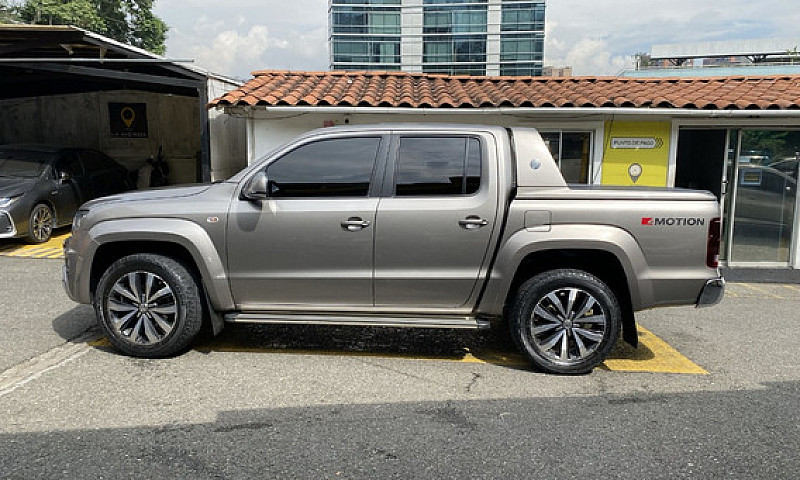 Volkswagen Amarok 3....
