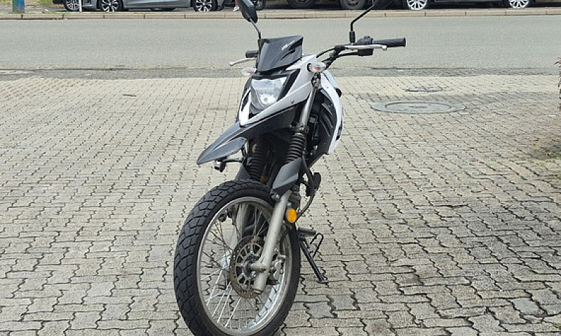 Yamaha Xtz150 2025...