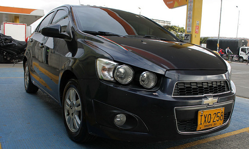 Chevrolet Sonic 1.6 ...