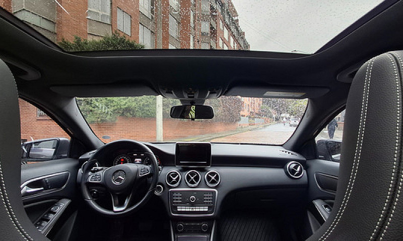 Mercedes-Benz Clase ...