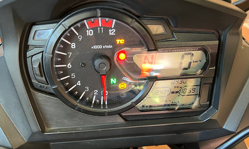 Vstrom 650 Xt Azul Y...