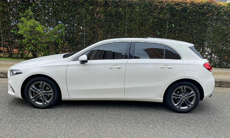 Mercedes-Benz A200 P...