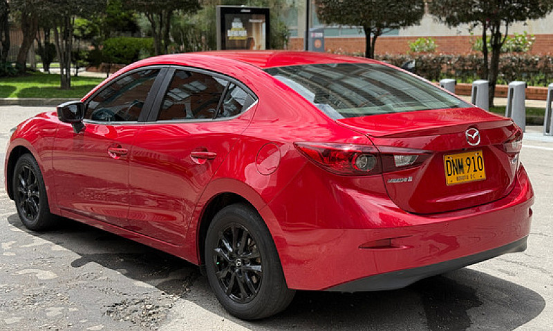 Mazda 3 2.0 Touring ...