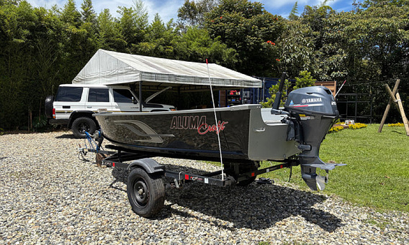 Bote Alumacraft V14 ...