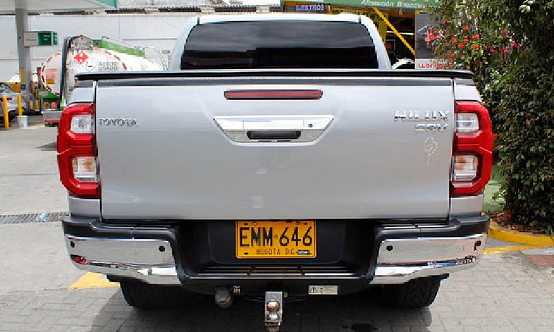 Toyota Hilux Srv 201...