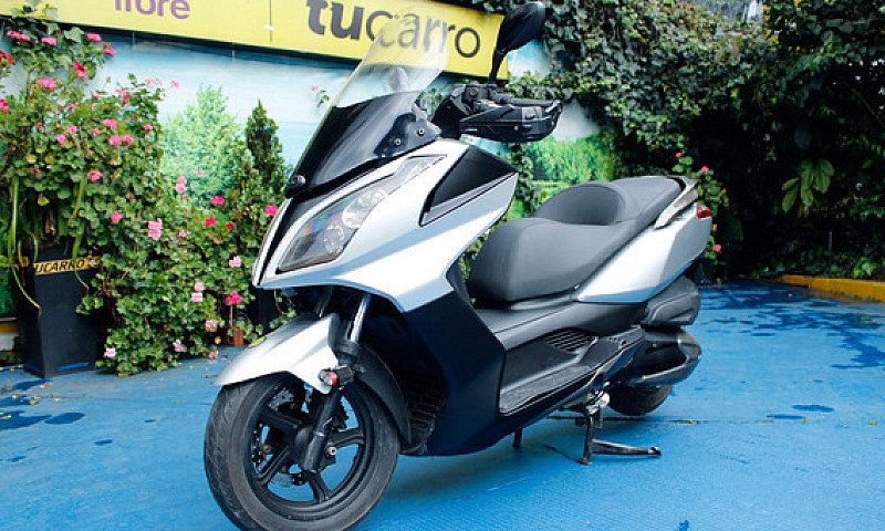Kymco Downtown 300I...