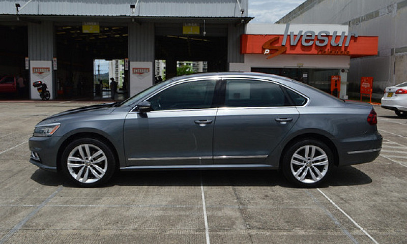 Volkswagen Passat Hi...