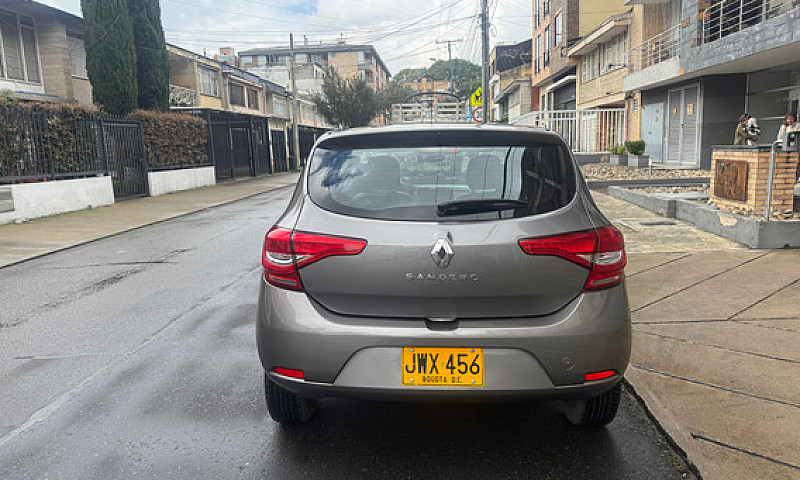 Renault Sandero 1.6L...