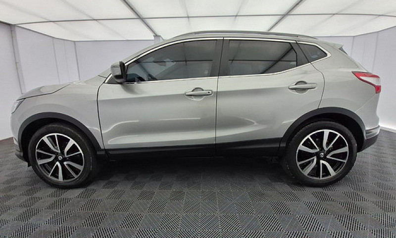 Nissan Qashqai 2.0 E...