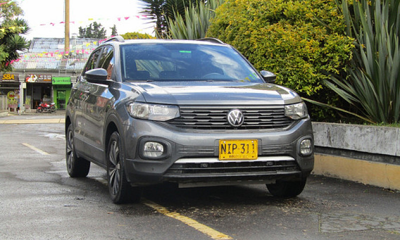 Volkswagen T-Cross 1...