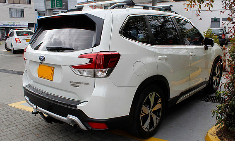 Subaru Forester 2.5 ...