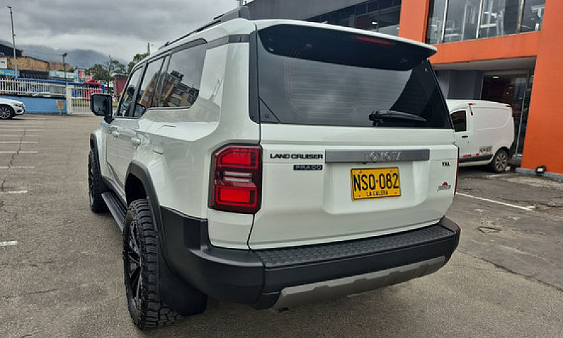 Toyota Land Cruiser ...