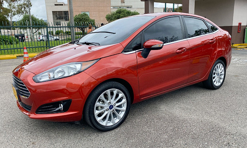 Ford Fiesta 1.6 Tita...