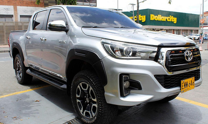 Toyota Hilux Srv 201...