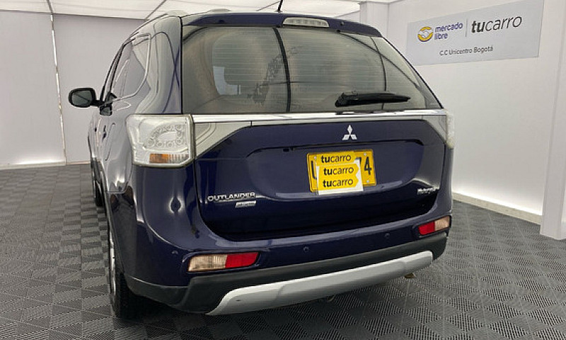 Mitsubishi Outlander...