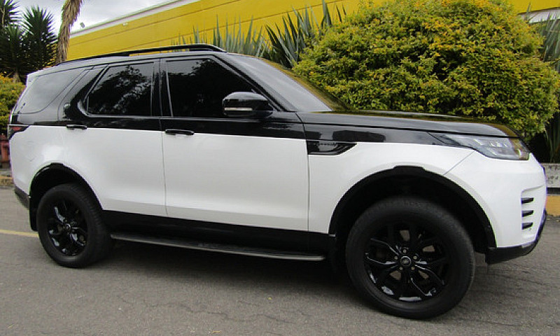 Land Rover Discovery...