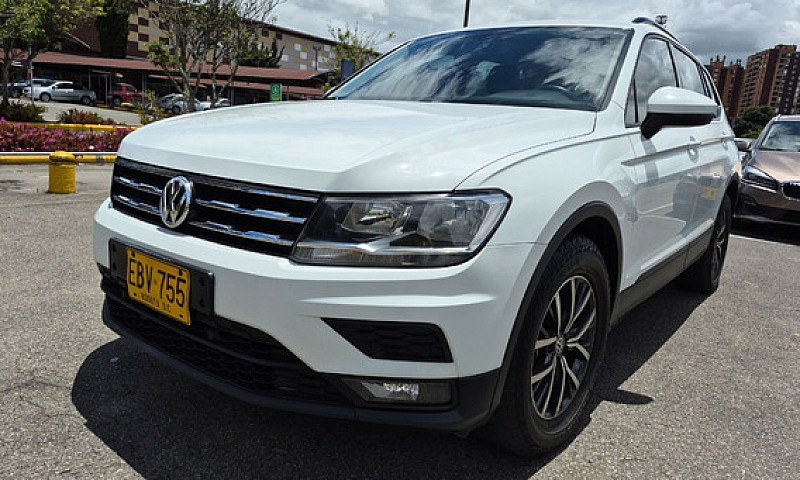 Volkswagen Tiguan Al...